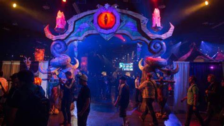 Blizzcon 2017: The Fascinating Economics of the Darkmoon Faire