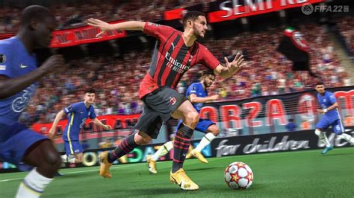 
FIFA 22: How to Flick Ball Over Head