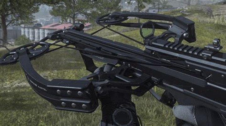 Here's How MW2 and Warzone 2 Players Are Unlocking the Crossbow Early