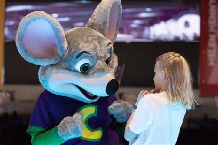 Oculus Rift Will Be Available at Chuck E. Cheese's