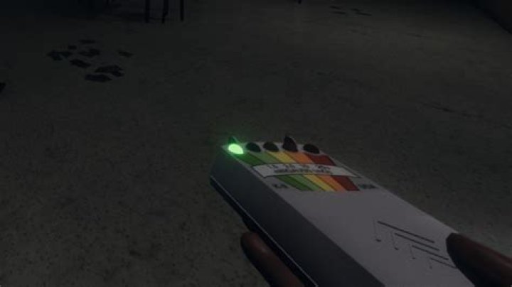 Phasmophobia Cheats and Hacks | Flashlight glitch, easy money, and more