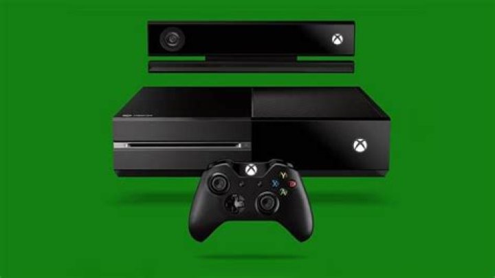 
Xbox One October Update Video Shows Off New Snap and Achievement Features